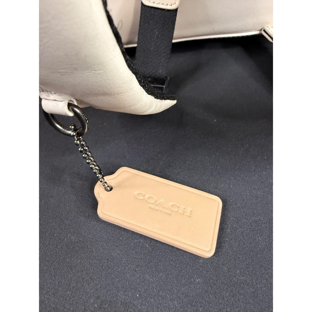 Coach Court Backpack Signature Horse and Carriage Chalk White Leather C4135 - Picture 3 of 16